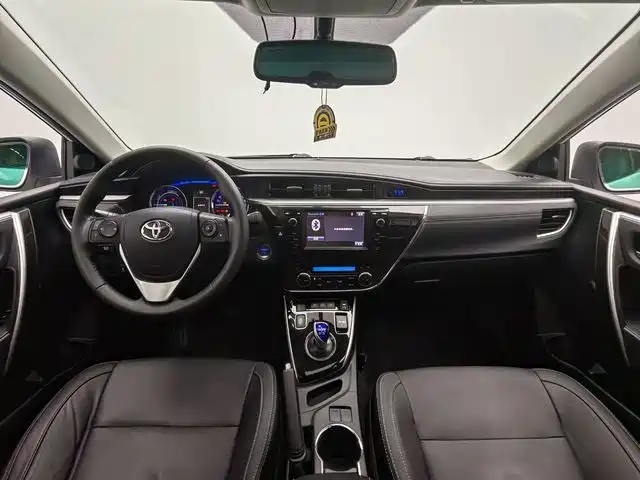 Toyota Corolla 2017 — фото 9