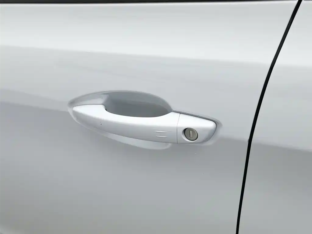 Peugeot 408 2024 — фото 18