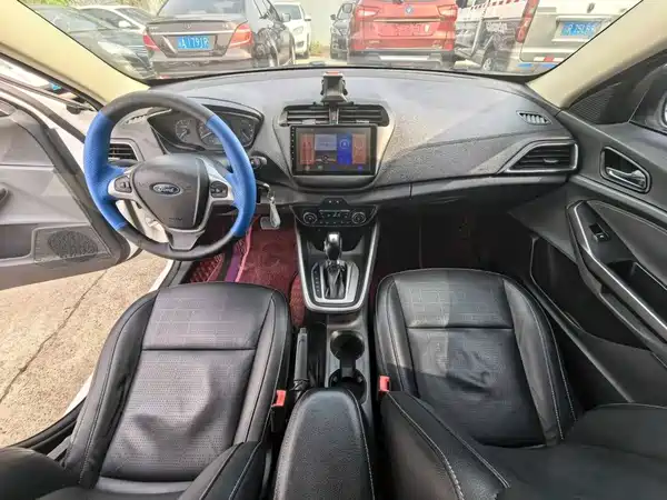 Ford Escort 2016