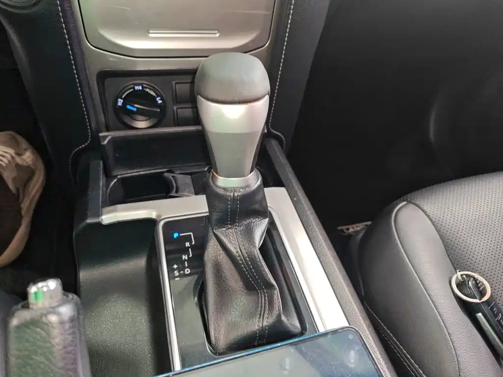 Toyota Prado 2019 — фото 10