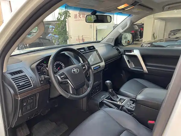 Toyota Prado 2018