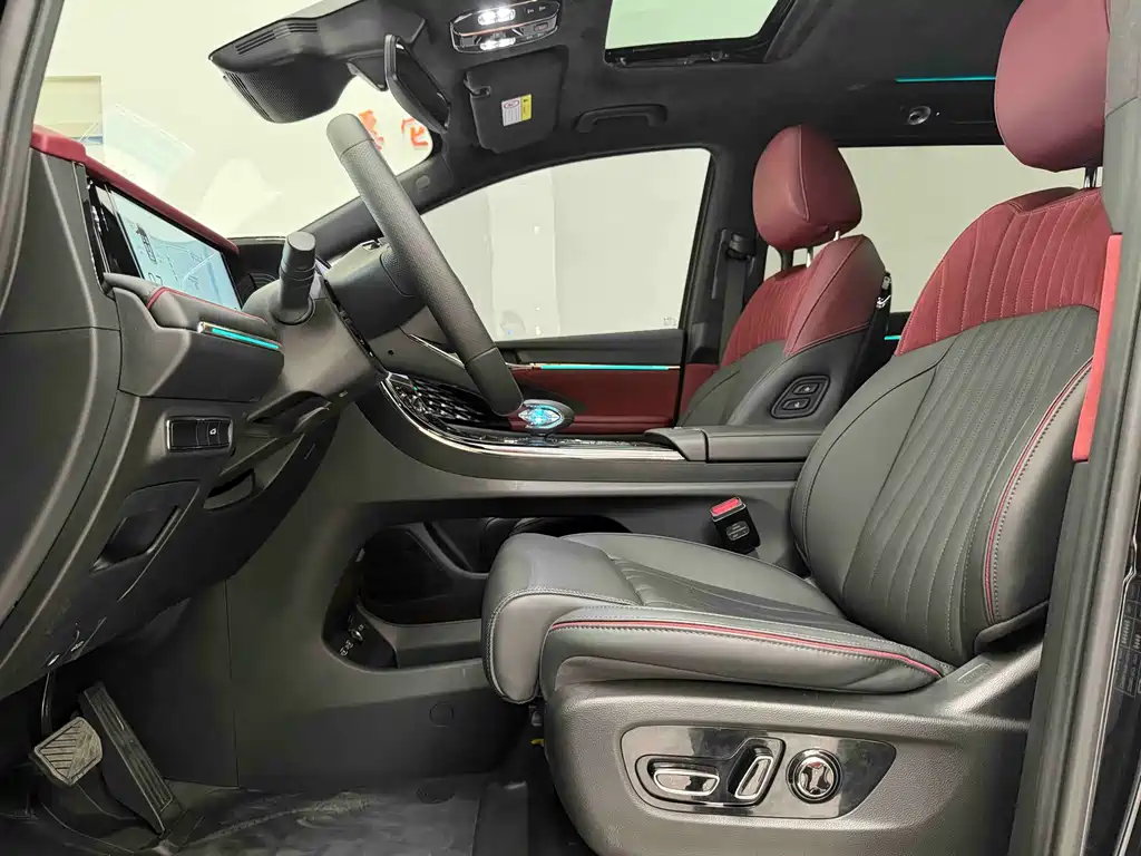 GAC Motor Trumpchi M8 2025 — фото 4