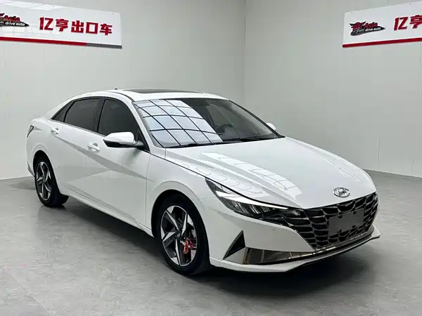 Hyundai Elantra 2023