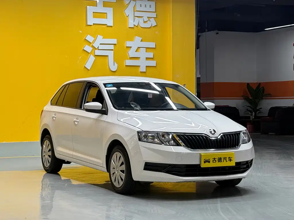 Skoda Rapid Spaceback 2019