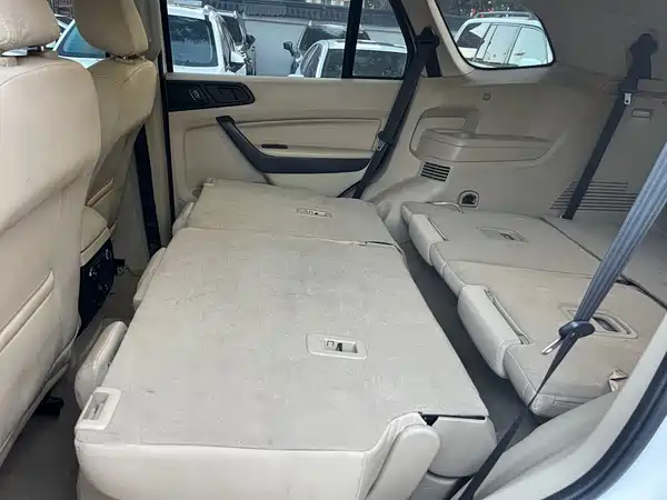 Ford Everest 2017