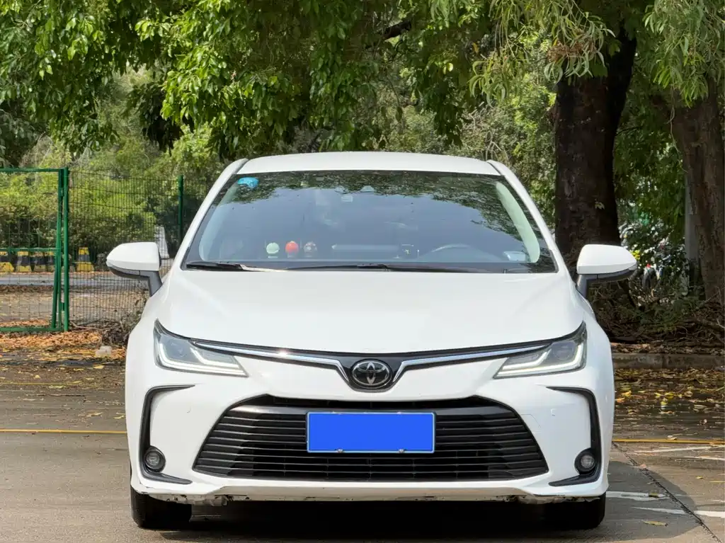 Toyota Corolla 2021 — фото 2