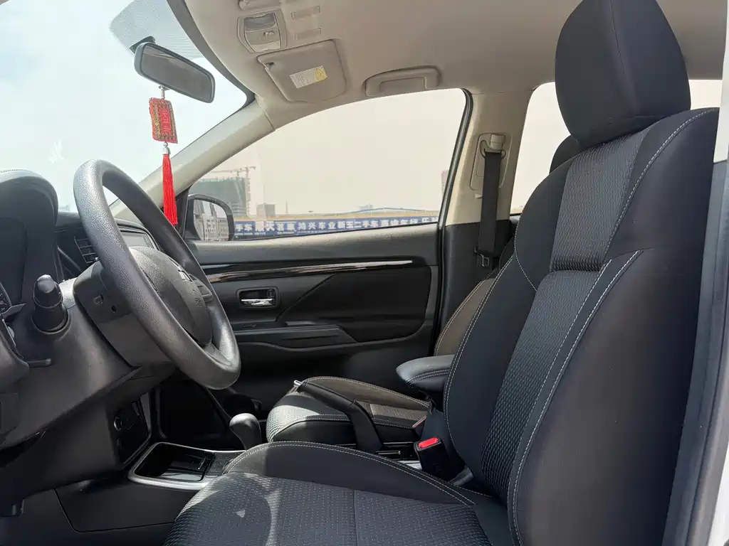Mitsubishi Outlander 2021