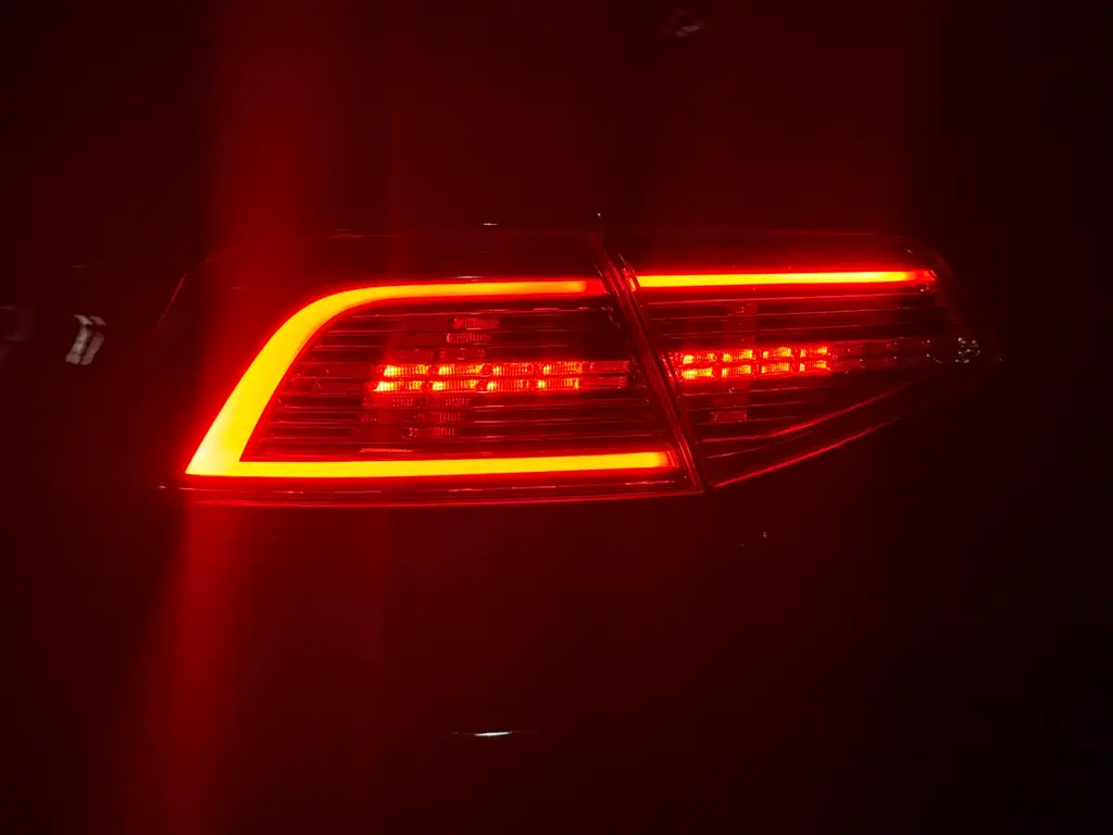 Volkswagen Magotan 2018 — фото 35