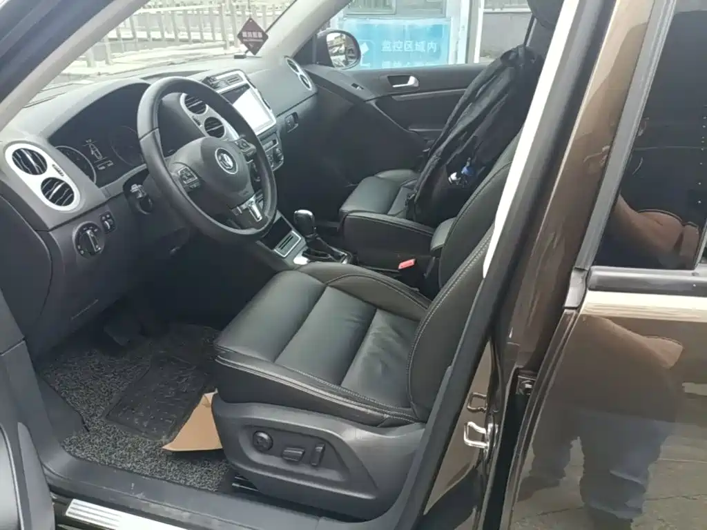 Volkswagen Tiguan 2016 — фото 15