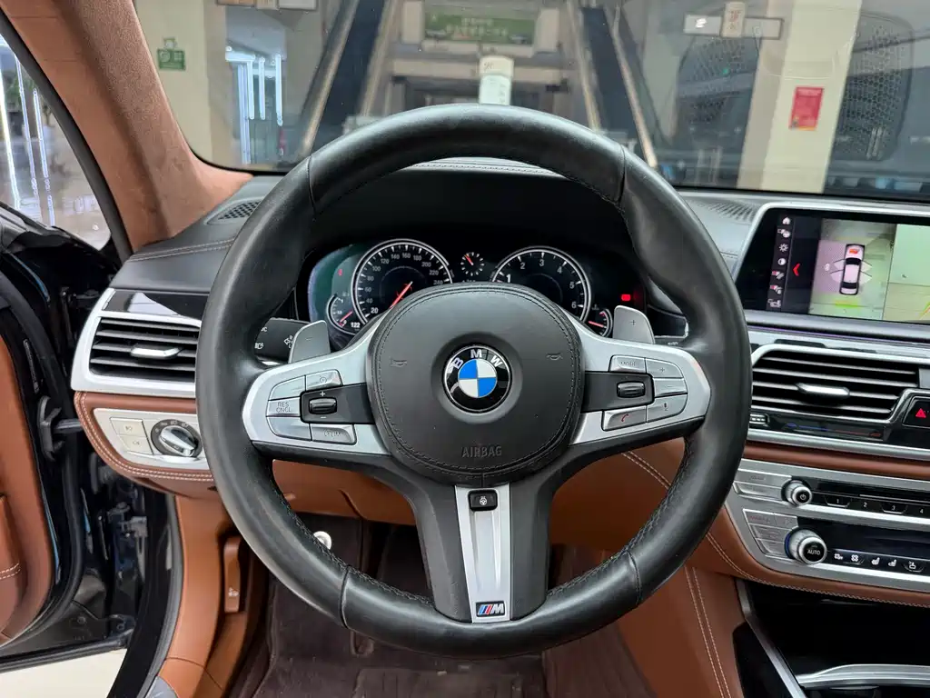 BMW 7 Series 2019 — фото 10