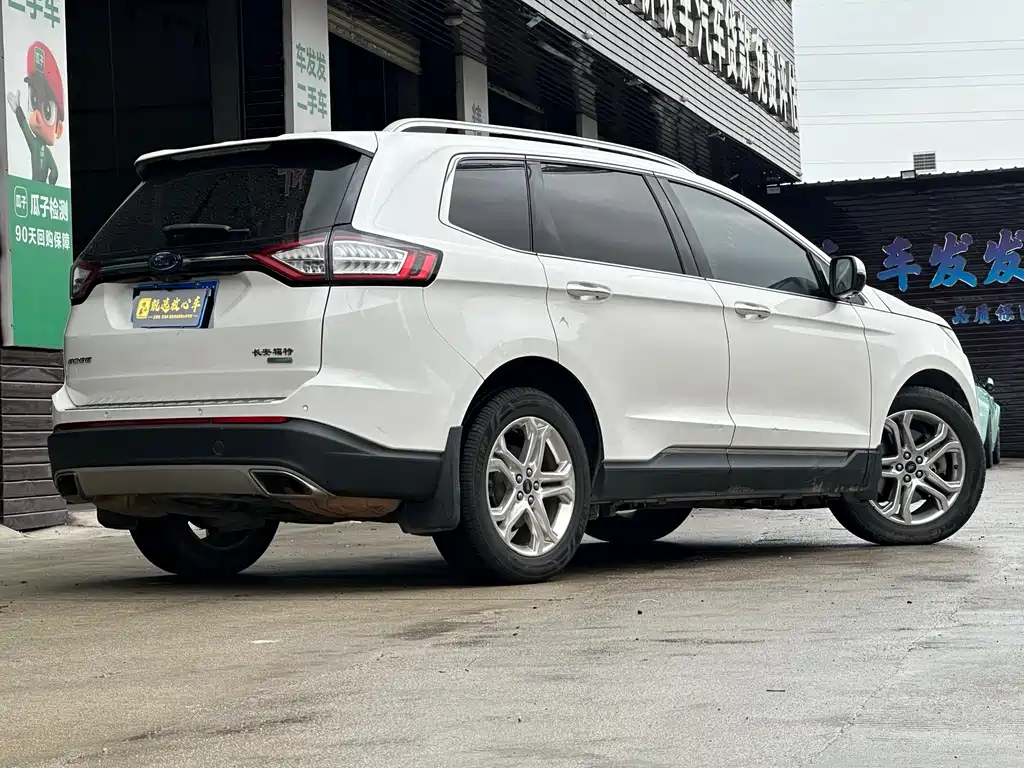 Ford Edge 2018 — фото 6