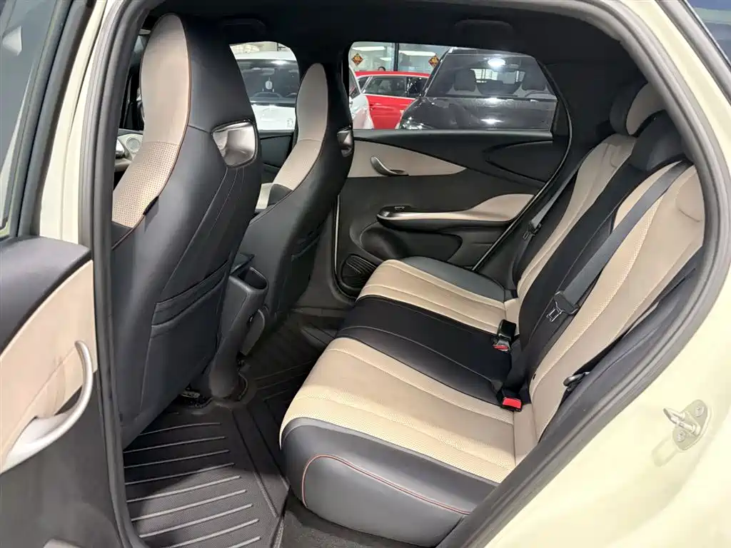 BYD Dolphin 2023 — фото 16