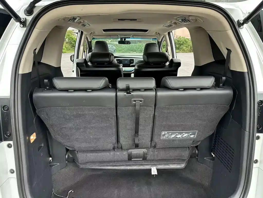 Honda Odyssey 2018 — фото 10