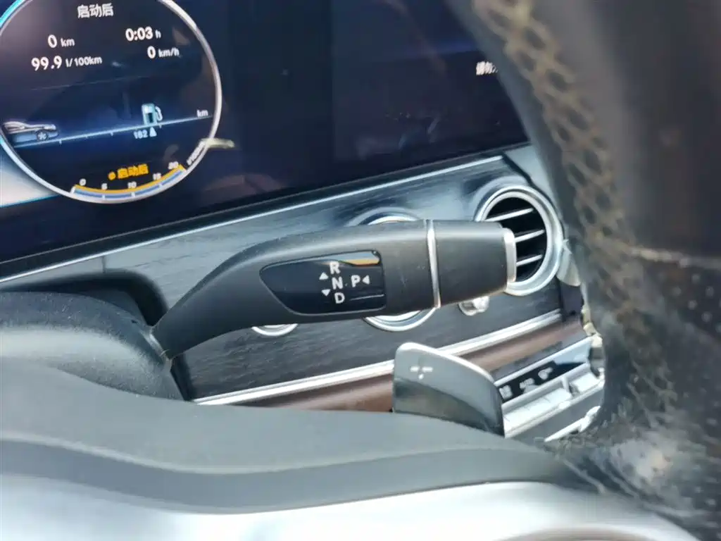 Mercedes-Benz E-Class 2019 — фото 14