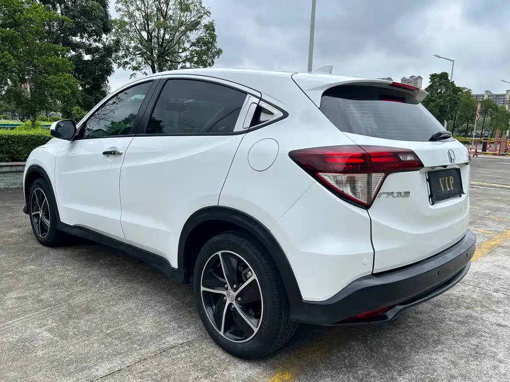 Honda Vezel 2021 — фото 6