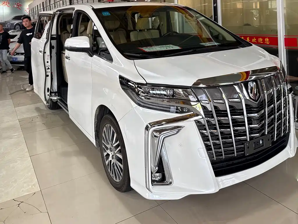 Toyota Alphard 2016 — фото 3