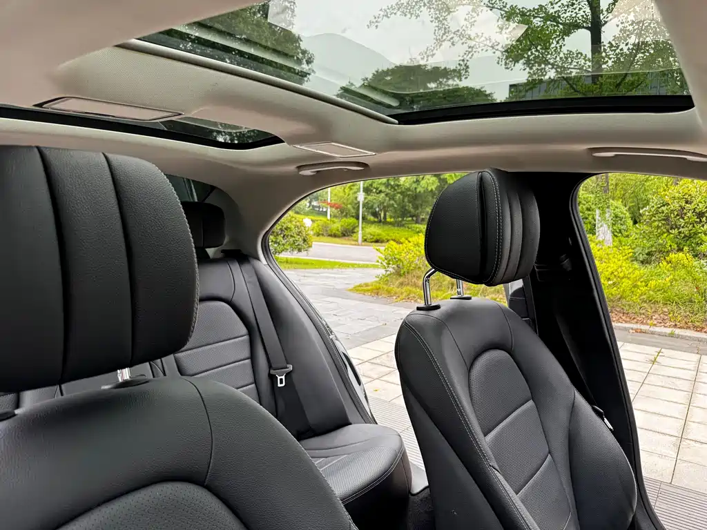 Mercedes-Benz C-Class 2020 — фото 13