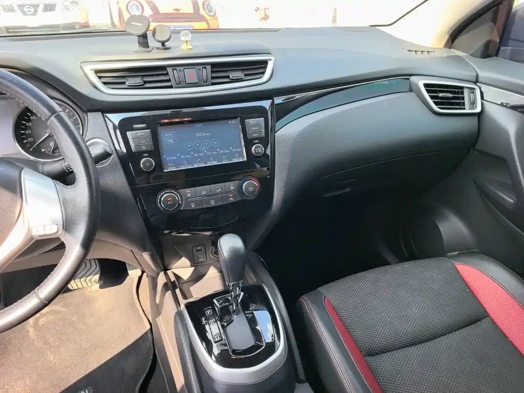 Nissan Qashqai 2017 — фото 14
