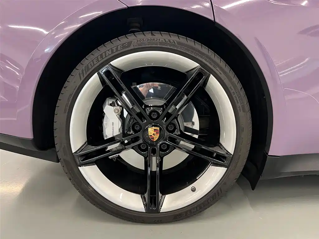 Porsche Taycan 2021 — фото 16