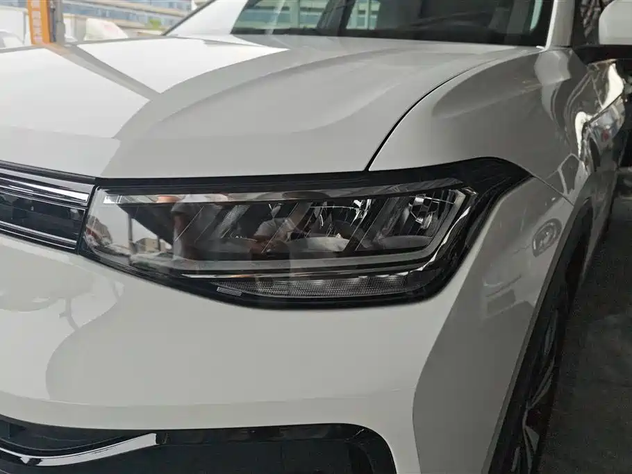 Volkswagen Tharu 2025