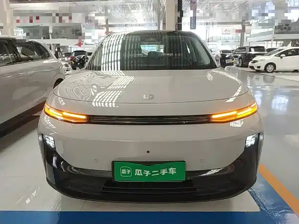 Leapmotor B10 2025