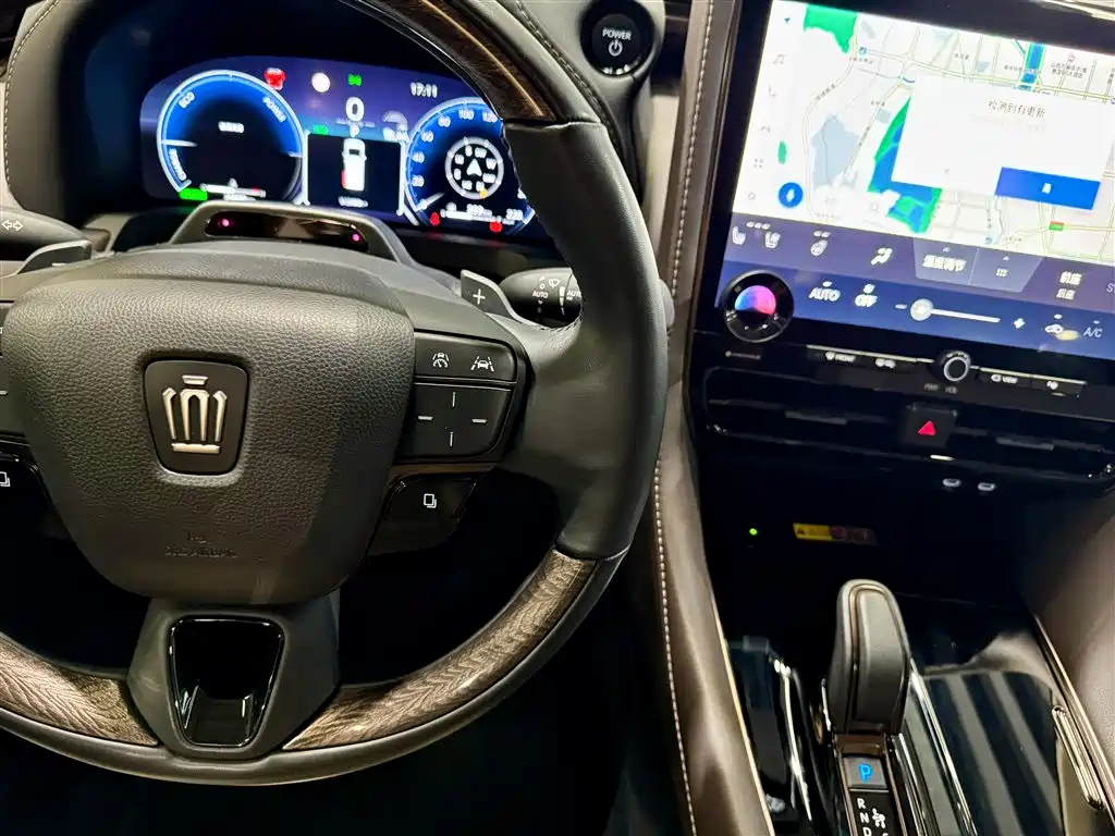 Toyota Vellfire 2024 — фото 14