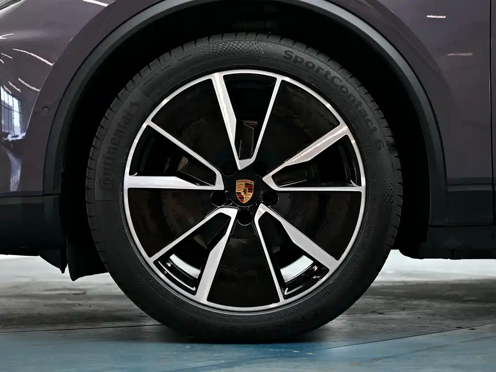 Porsche Macan EV 2025 — фото 11