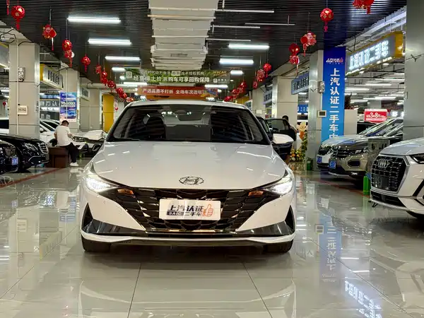 Hyundai Elantra 2023