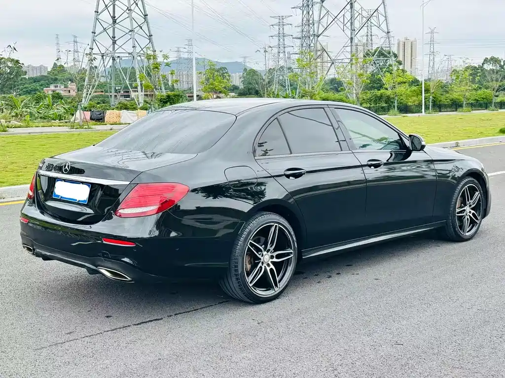 Mercedes-Benz E-Class 2018 — фото 3