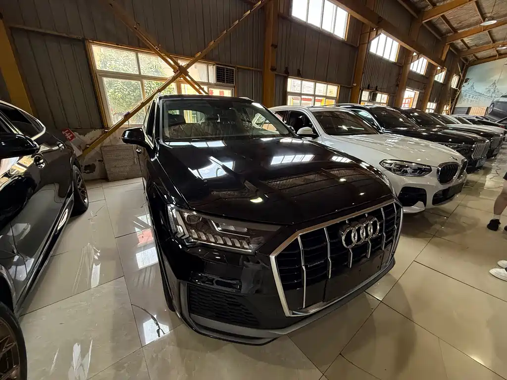 Audi Q7 2021
