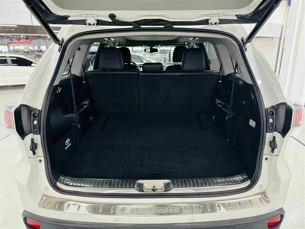 Toyota Highlander 2017 — фото 23