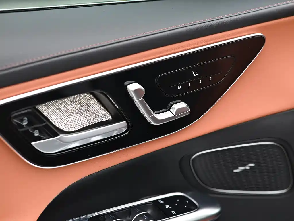 Mercedes-Benz GLC 2025 — фото 13