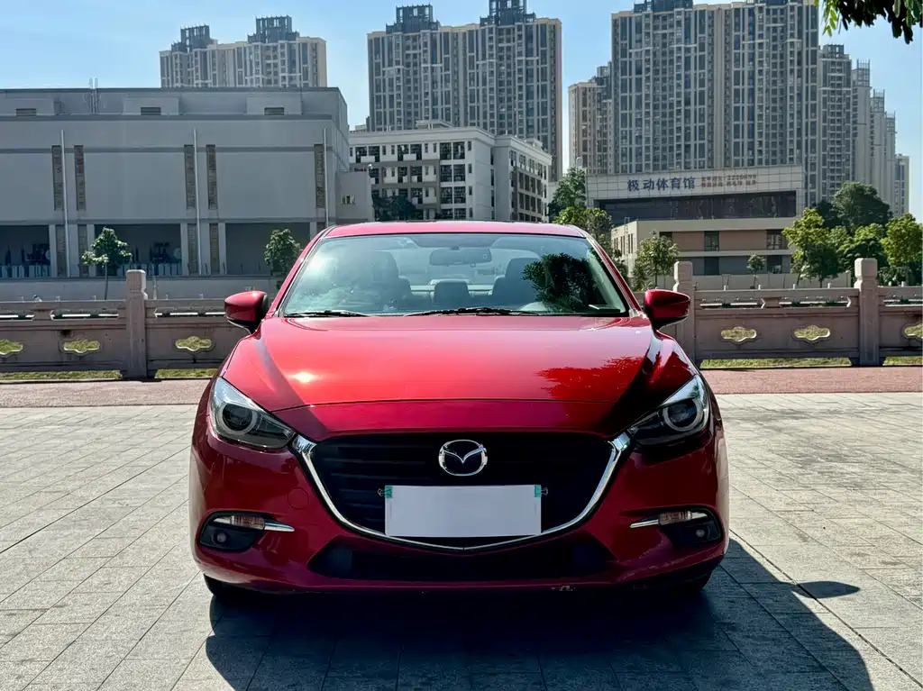 Mazda 3 Axela 2018 — фото 2