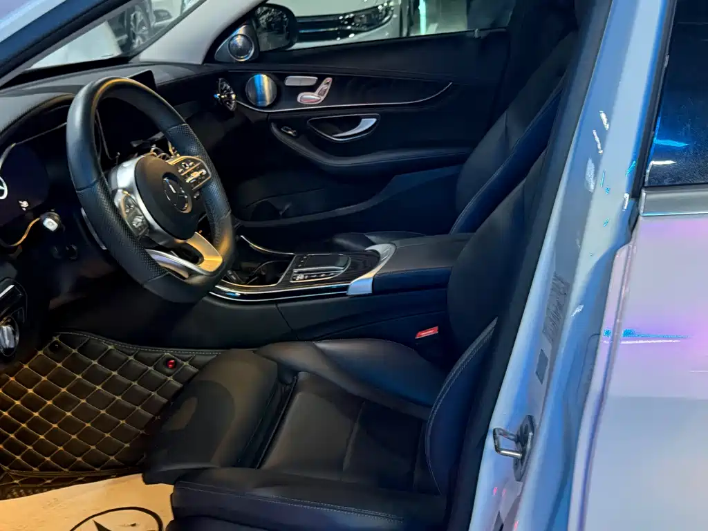 Mercedes-Benz C-Class 2020