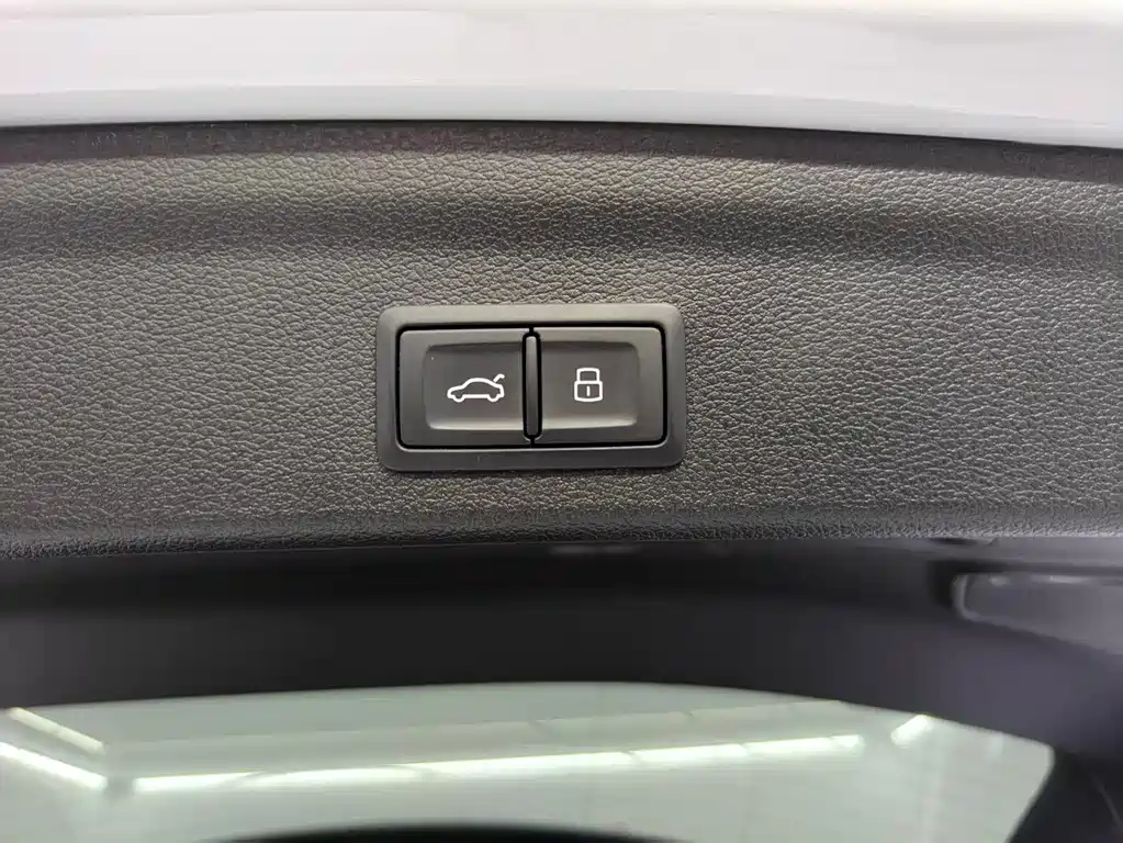 Audi Q3 2022 — фото 13