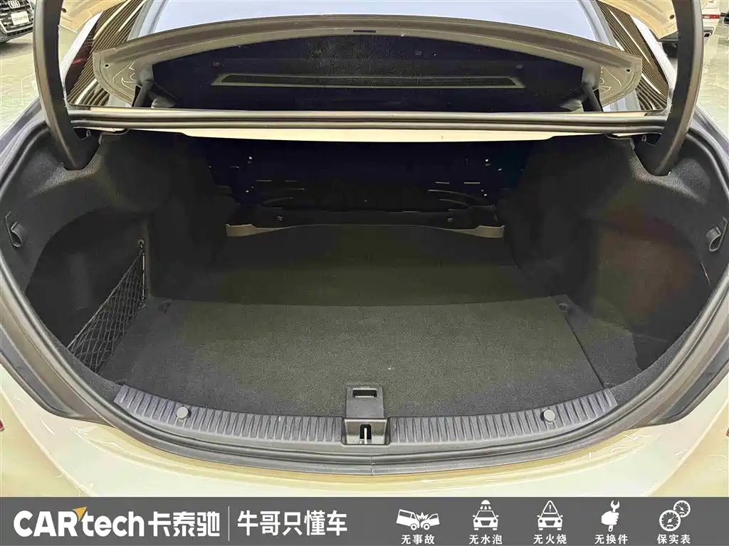 Mercedes-Benz C-Class 2016 — фото 11