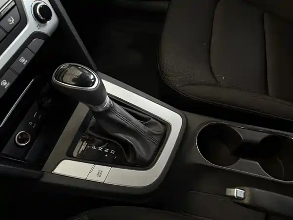 Hyundai Celesta 2016
