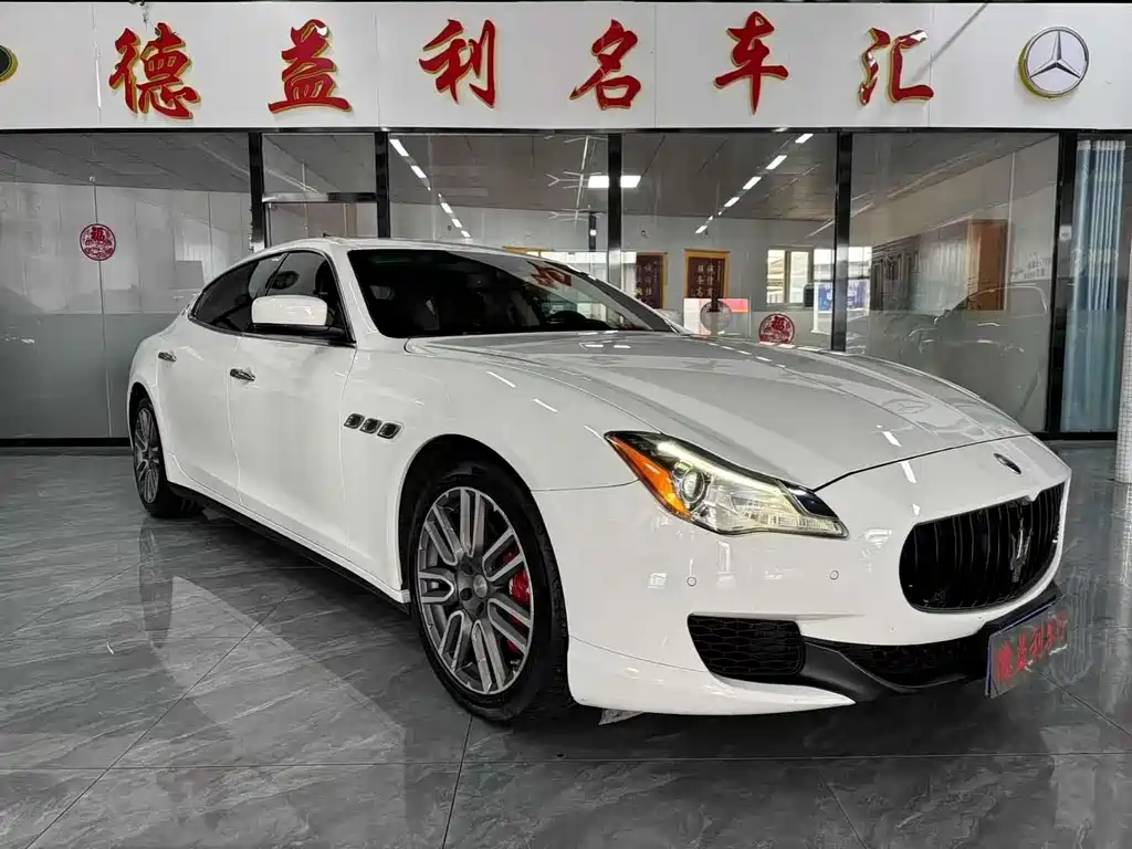 Maserati Quattroporte 2017 — фото 3