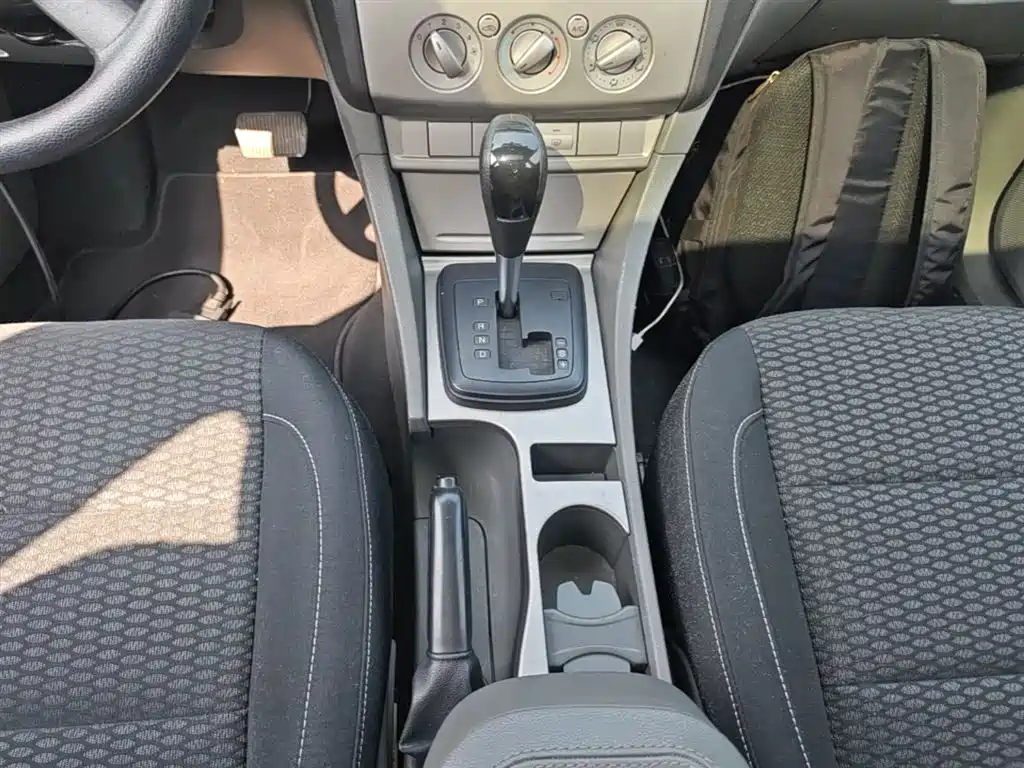 Ford Focus 2014 — фото 14