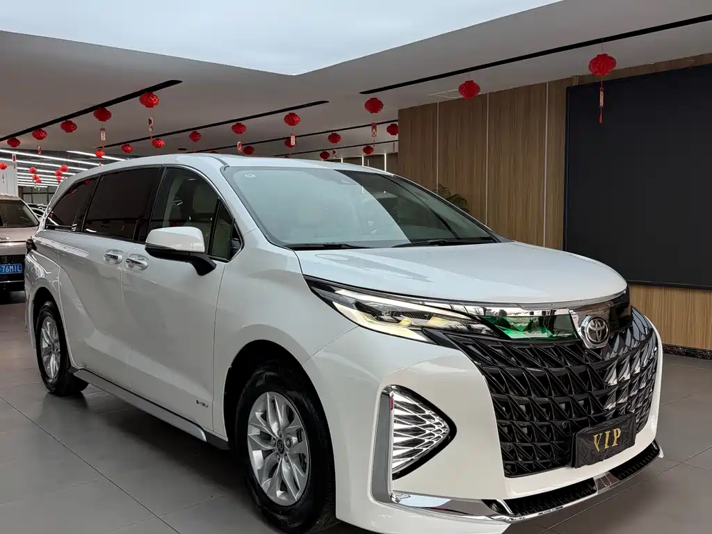 Toyota Granvia 2025