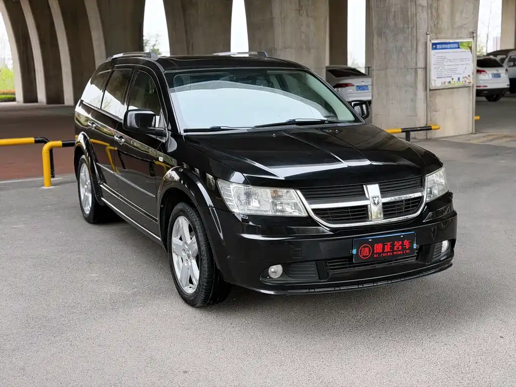 Dodge Journey 2011 — фото 3