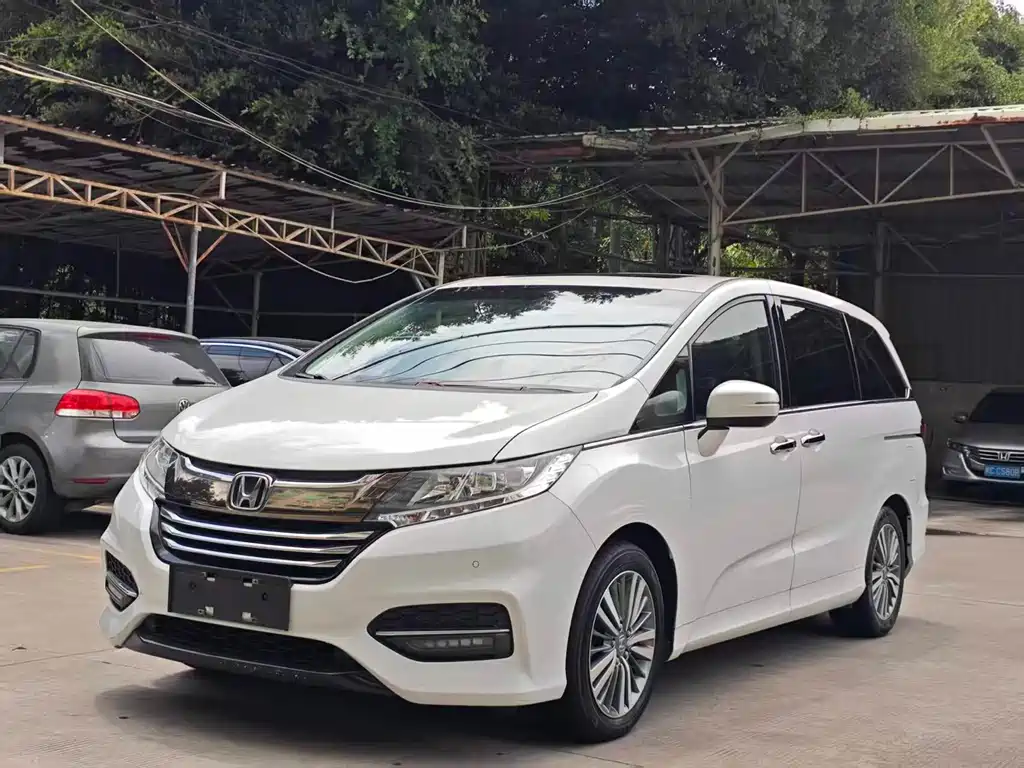 Honda Odyssey 2019 — фото 1