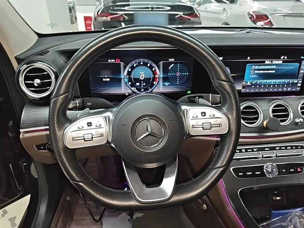 Mercedes-Benz E-Class 2019 — фото 11