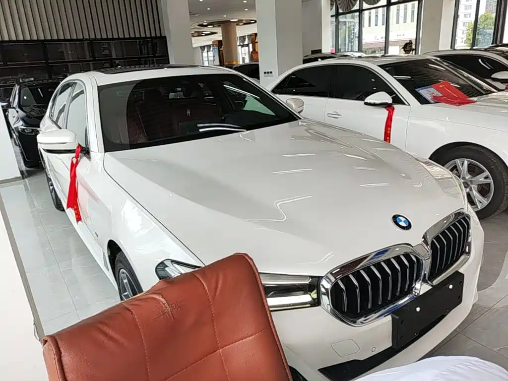BMW 5 Series 2022