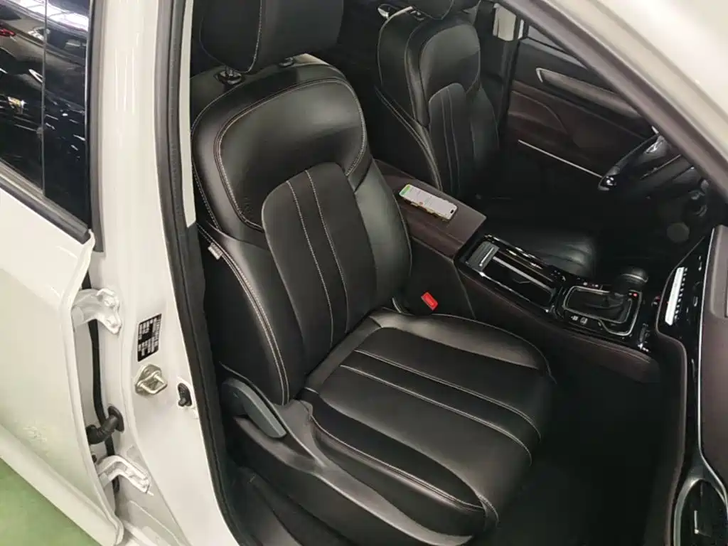GAC Motor Trumpchi M6 2023 — фото 25
