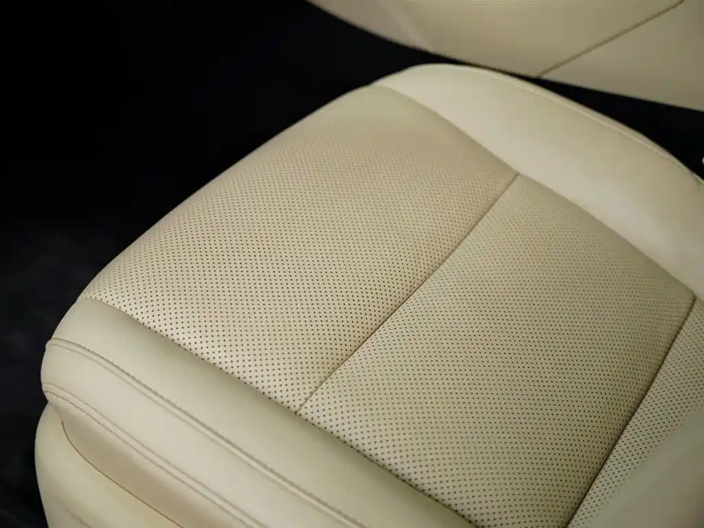 Toyota Alphard 2023 — фото 36