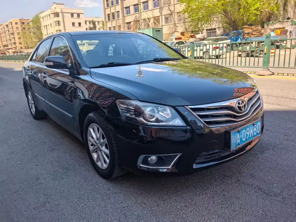 Toyota Camry 2015 — фото 3