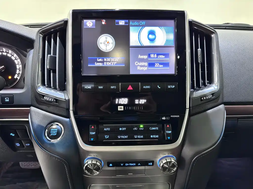 Toyota Land Cruiser 2019 — фото 24