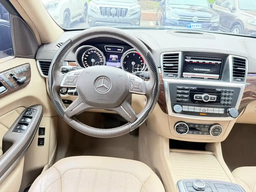 Mercedes-Benz GL-Class 2015 — фото 7