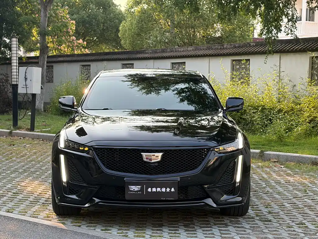 Cadillac CT5 2022 — фото 2